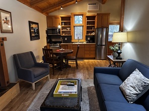 King Cabin Photo 2