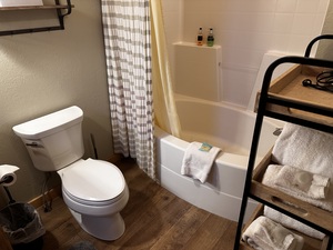 King Cabin Photo 9